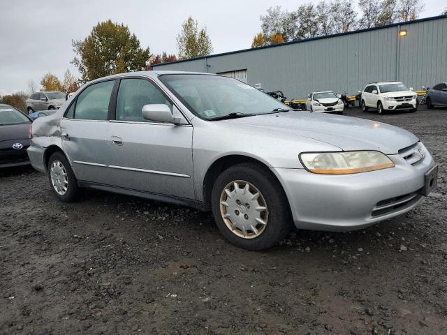 Photo 3 VIN: 1HGCG66552A120535 - HONDA ACCORD LX 