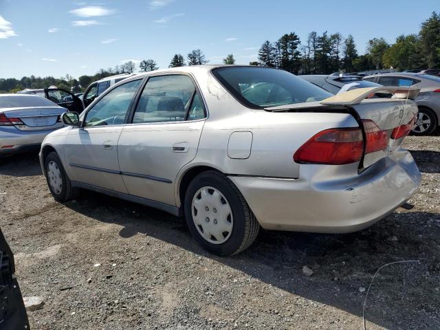 Photo 1 VIN: 1HGCG6655XA134801 - HONDA ACCORD LX 