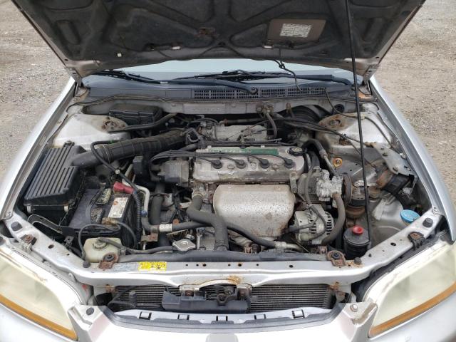 Photo 10 VIN: 1HGCG66561A135415 - HONDA ACCORD LX 