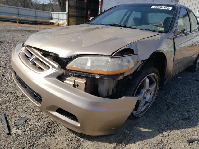 Photo 8 VIN: 1HGCG6658YA014850 - HONDA ACCORD LX 