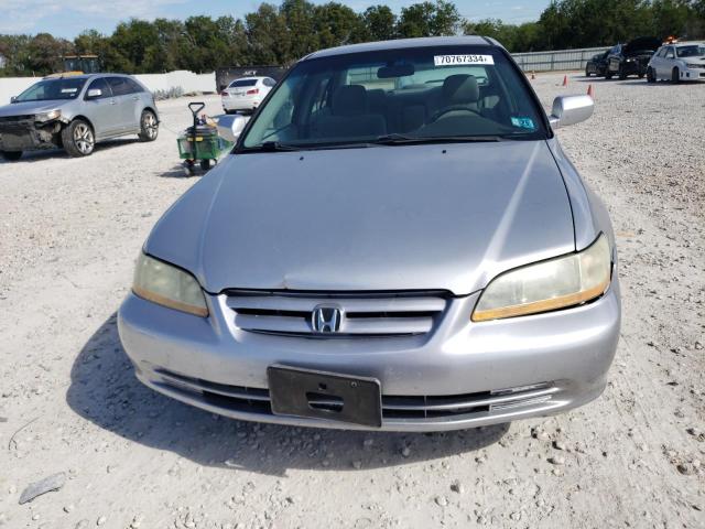 Photo 4 VIN: 1HGCG665X2A070831 - HONDA ACCORD LX 