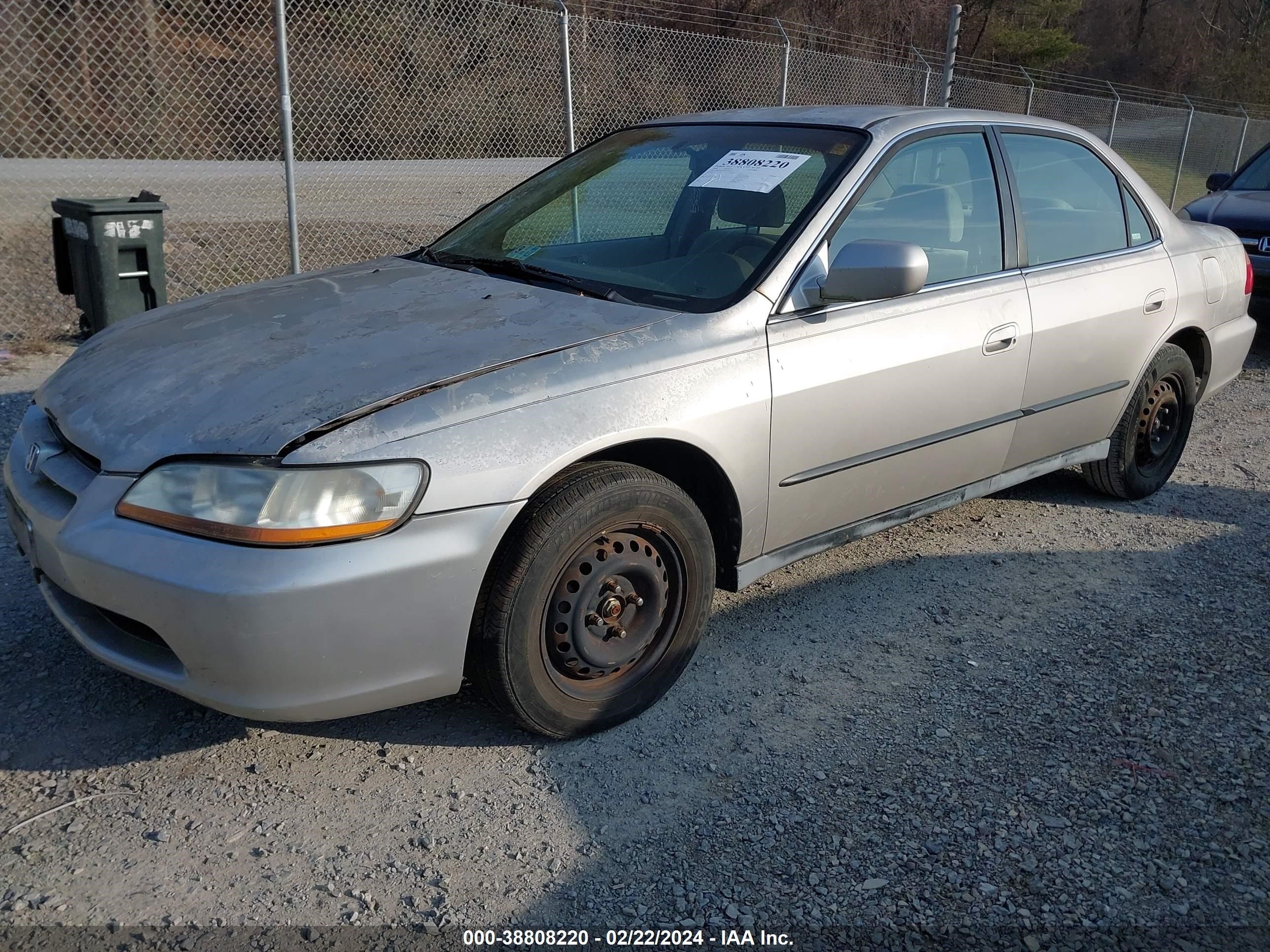 Photo 1 VIN: 1HGCG665XXA131439 - HONDA ACCORD 