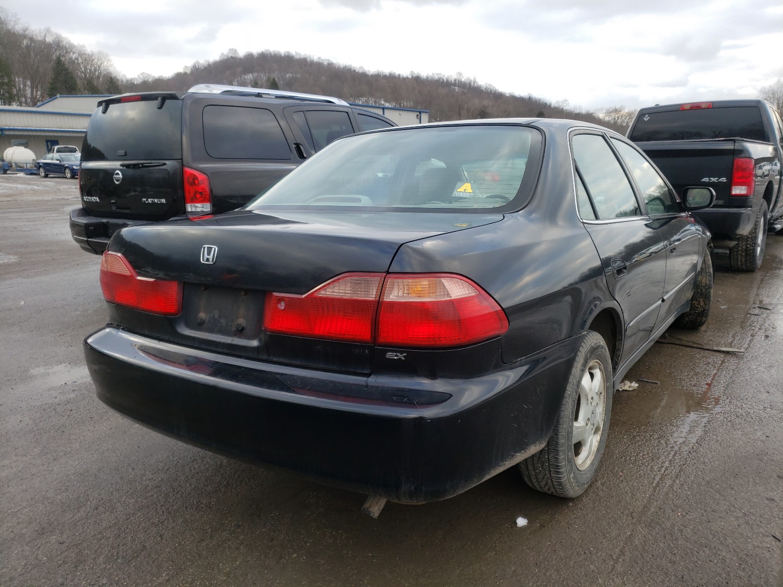 Photo 3 VIN: 1HGCG6674XA006311 - HONDA ACCORD EX 