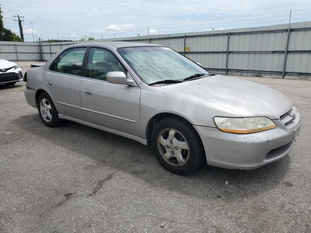 Photo 3 VIN: 1HGCG6676XA038824 - HONDA ACCORD 