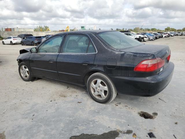 Photo 1 VIN: 1HGCG6678WA173673 - HONDA ACCORD 