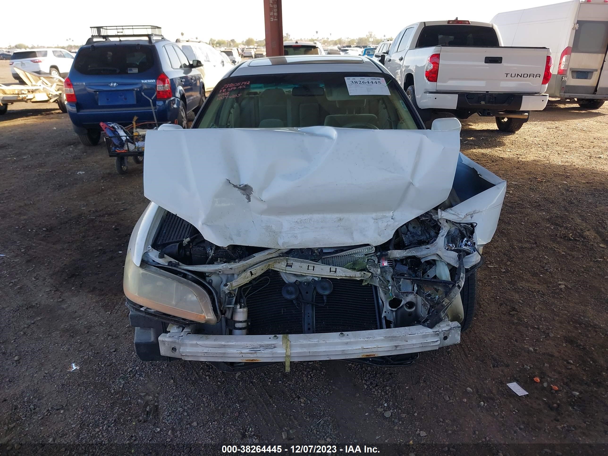 Photo 11 VIN: 1HGCG66822A014702 - HONDA ACCORD 