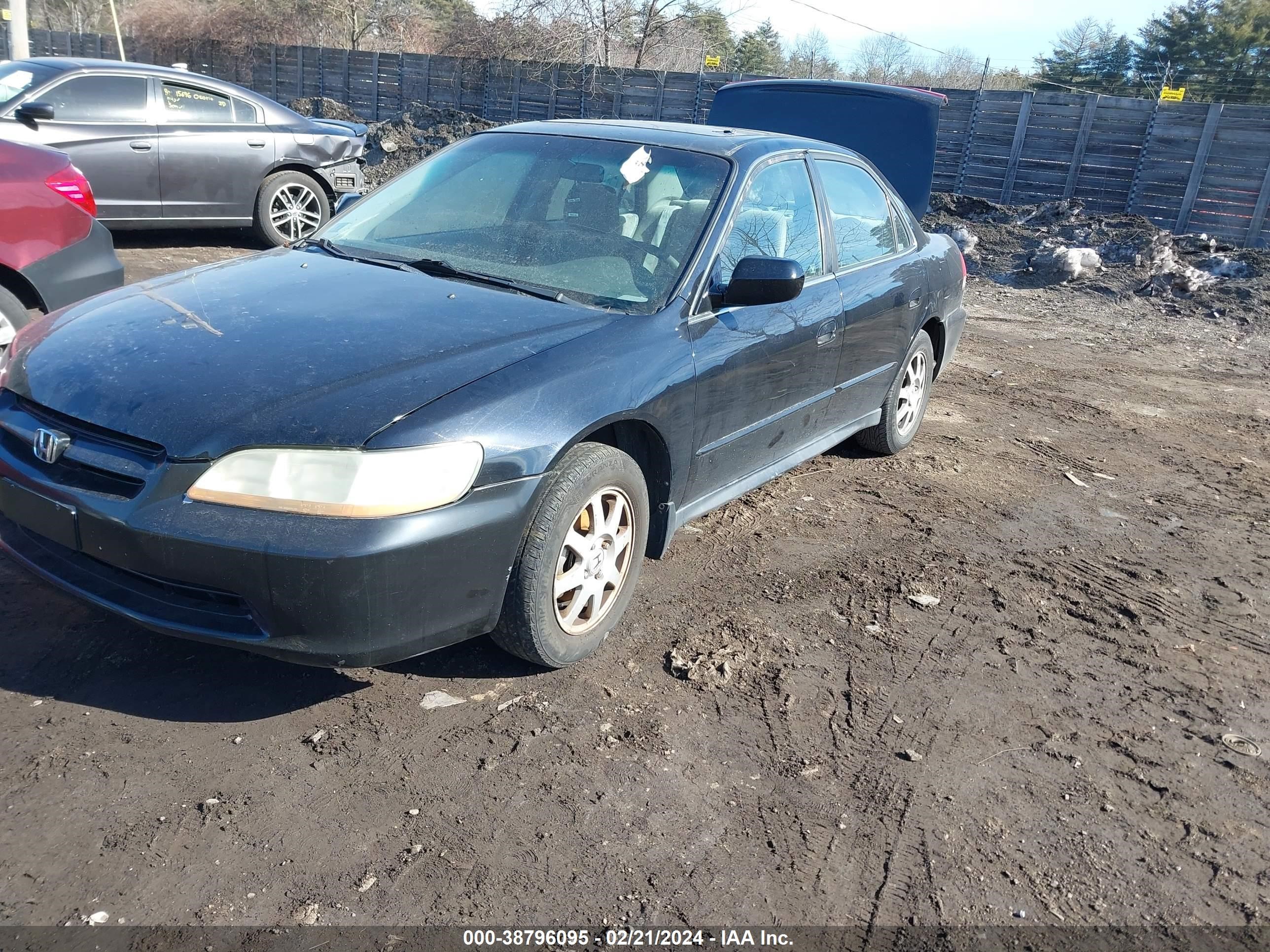 Photo 1 VIN: 1HGCG66842A146196 - HONDA ACCORD 