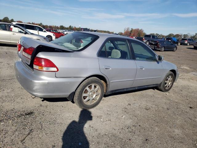 Photo 2 VIN: 1HGCG668X2A004290 - HONDA ACCORD 