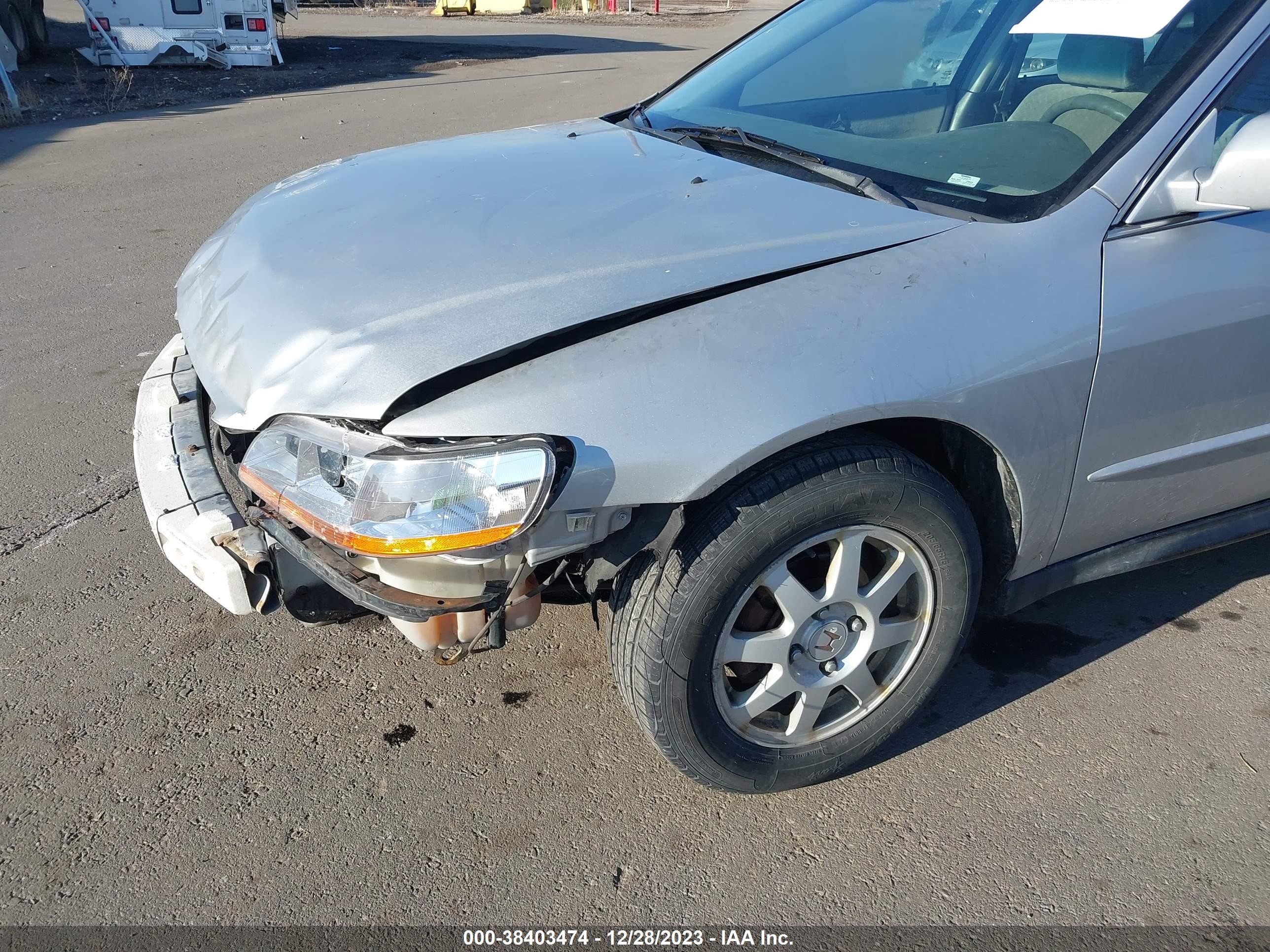 Photo 5 VIN: 1HGCG668X2A082360 - HONDA ACCORD 