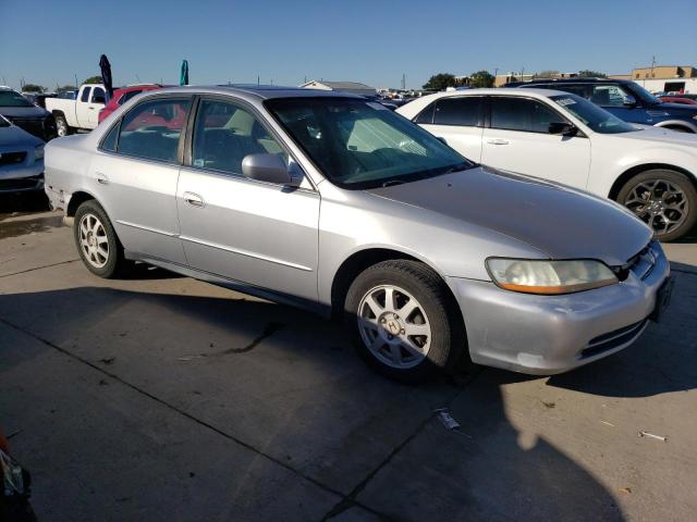 Photo 3 VIN: 1HGCG668X2A088904 - HONDA ACCORD 