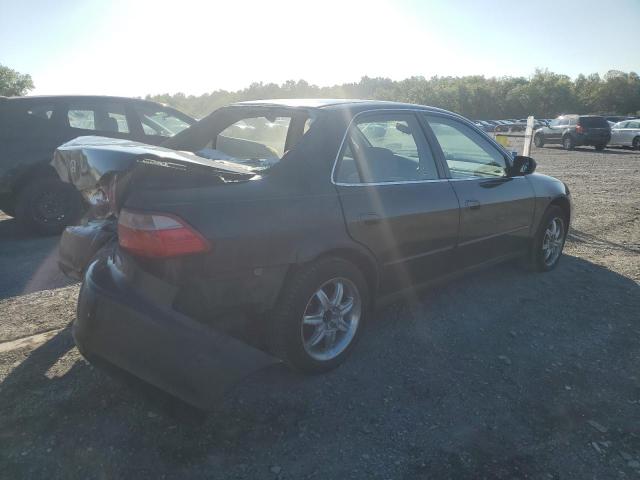 Photo 2 VIN: 1HGCG6698YA046829 - HONDA ACCORD SE 