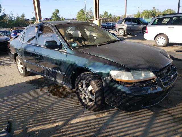 Photo 3 VIN: 1HGCG6699YA103197 - HONDA ACCORD 