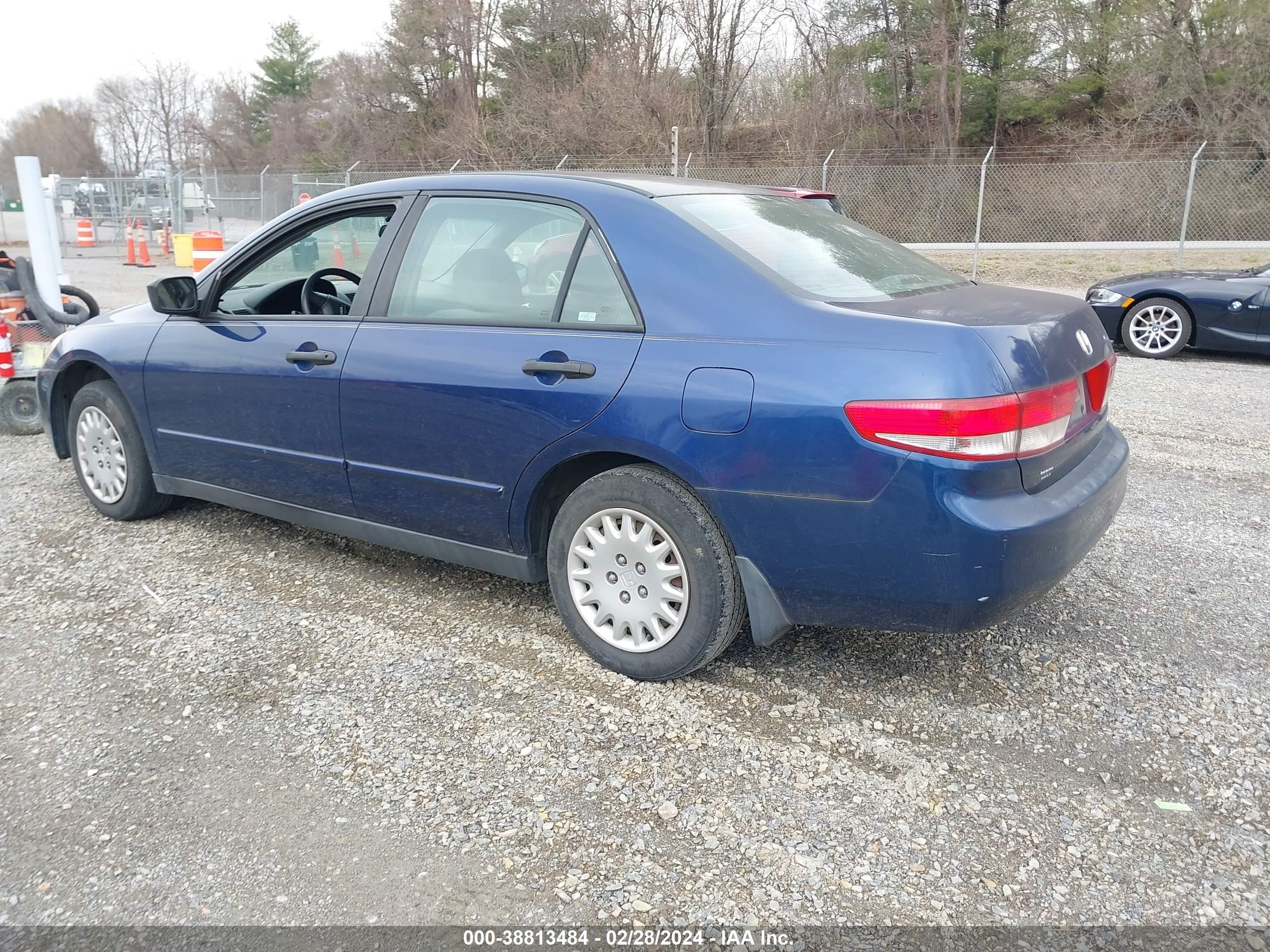 Photo 2 VIN: 1HGCM55184A155493 - HONDA ACCORD 