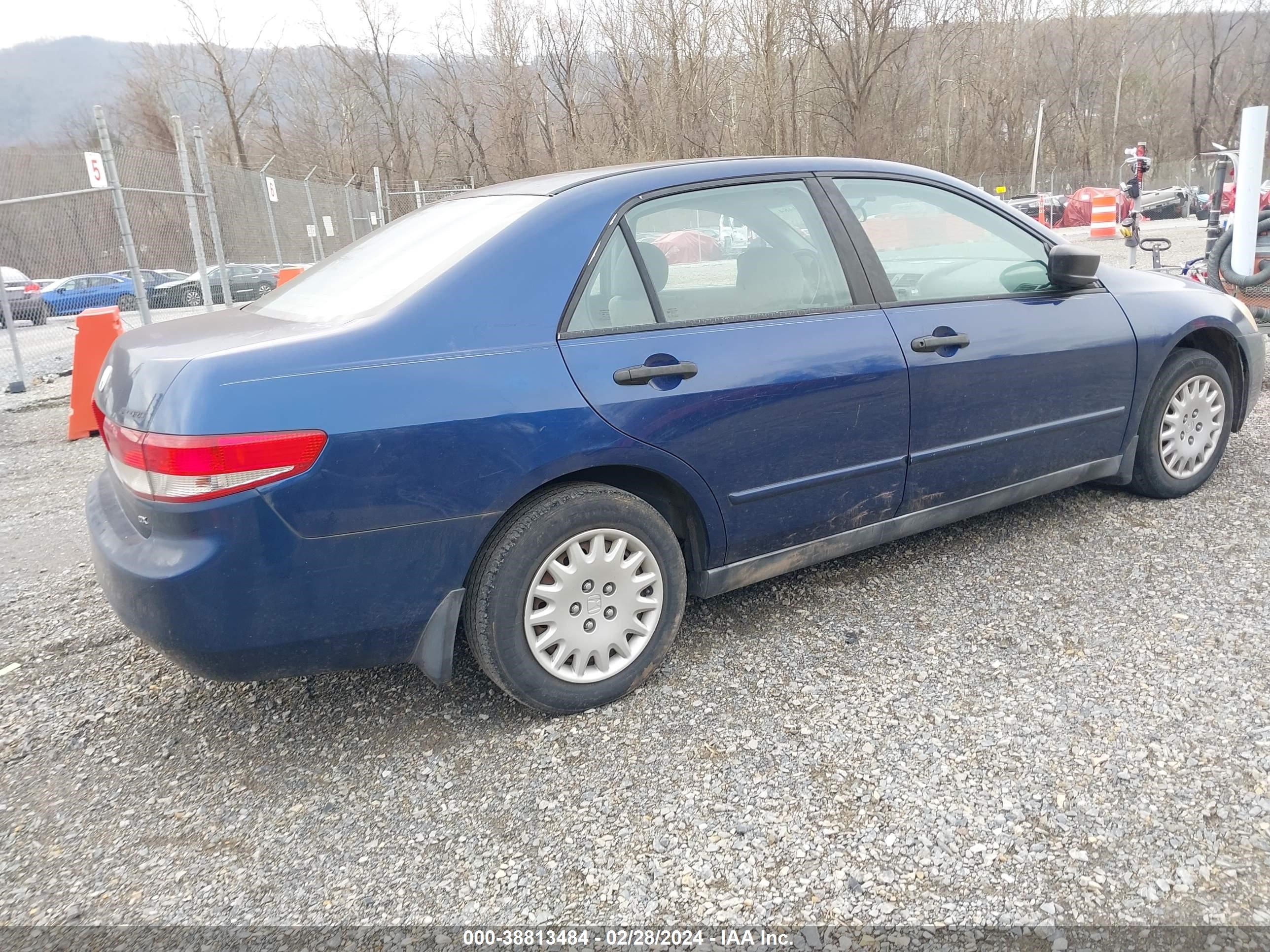 Photo 3 VIN: 1HGCM55184A155493 - HONDA ACCORD 