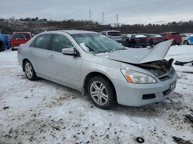 Photo 3 VIN: 1HGCM55317A000130 - HONDA ACCORD 