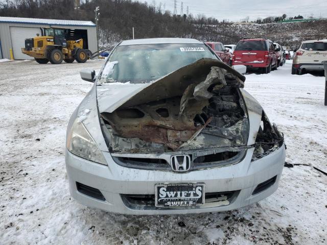 Photo 4 VIN: 1HGCM55317A000130 - HONDA ACCORD 