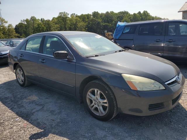 Photo 3 VIN: 1HGCM55336A185652 - HONDA ACCORD SE 