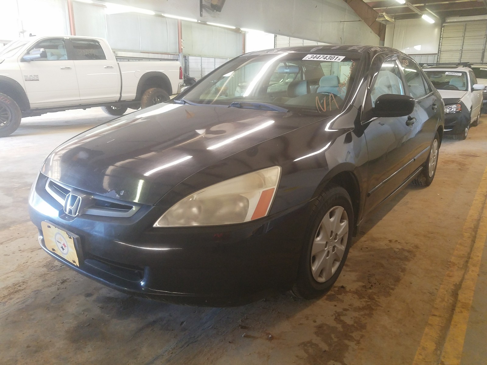 Photo 1 VIN: 1HGCM55344A115509 - HONDA ACCORD LX 