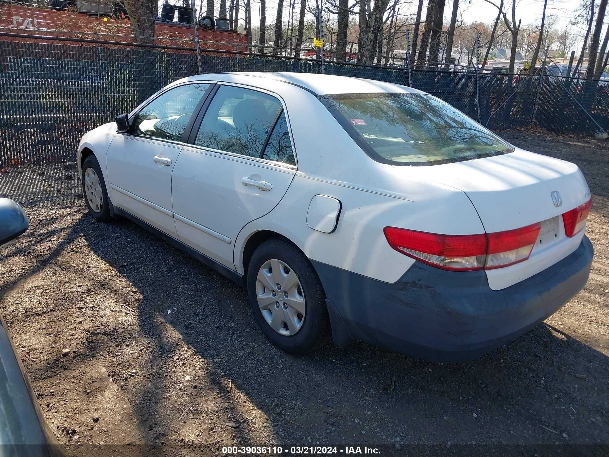 Photo 2 VIN: 1HGCM55353A039569 - HONDA ACCORD 