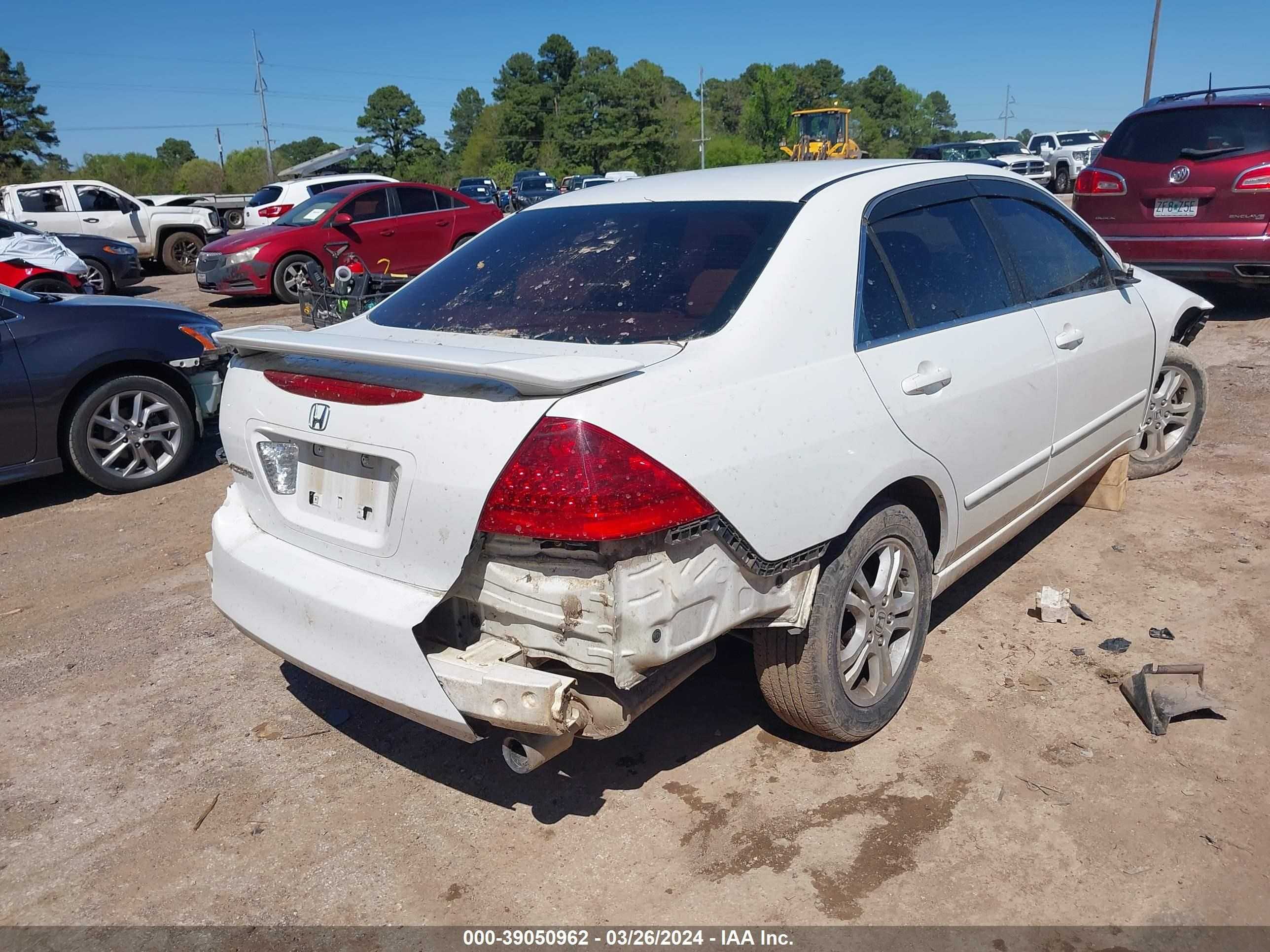 Photo 3 VIN: 1HGCM55356A005992 - HONDA ACCORD 