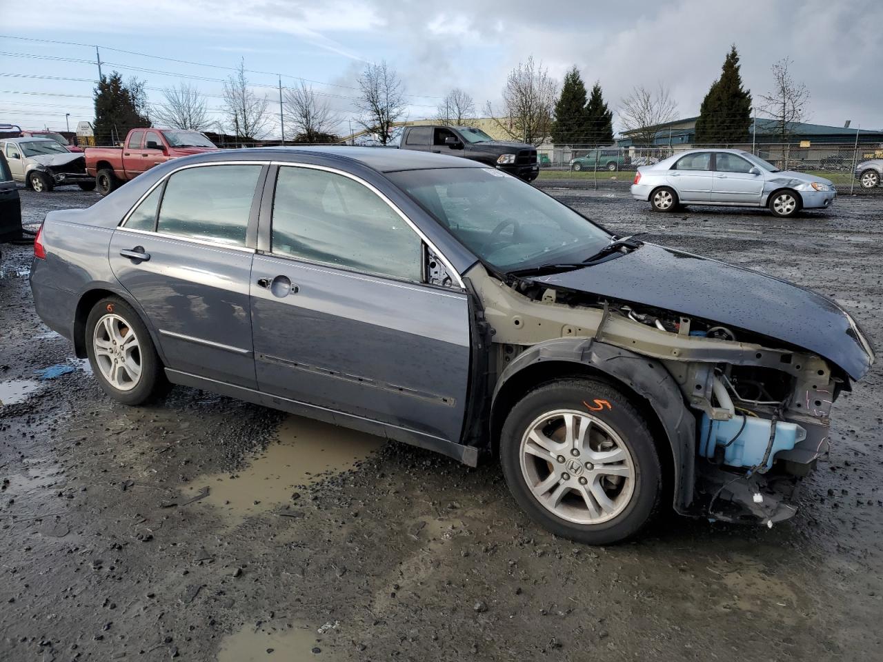 Photo 3 VIN: 1HGCM55367A110106 - HONDA ACCORD 