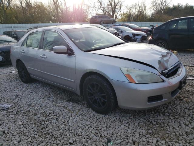 Photo 3 VIN: 1HGCM55386A083974 - HONDA ACCORD 