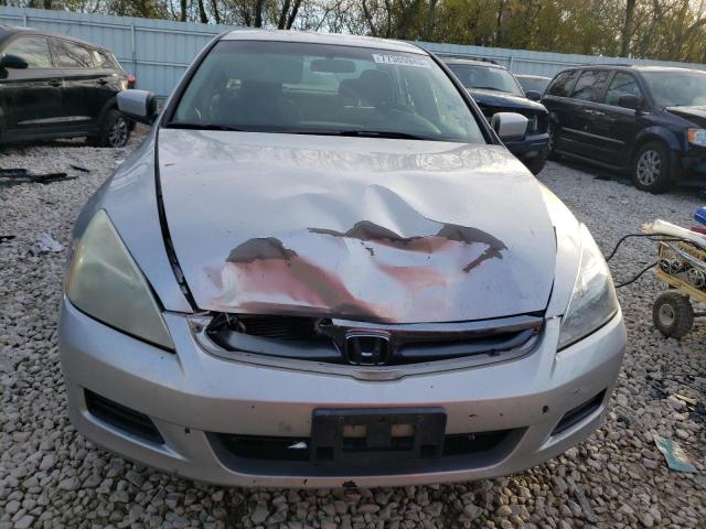 Photo 4 VIN: 1HGCM55386A083974 - HONDA ACCORD 