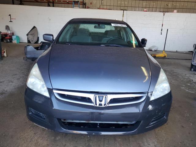 Photo 4 VIN: 1HGCM553X7A084013 - HONDA ACCORD SE 