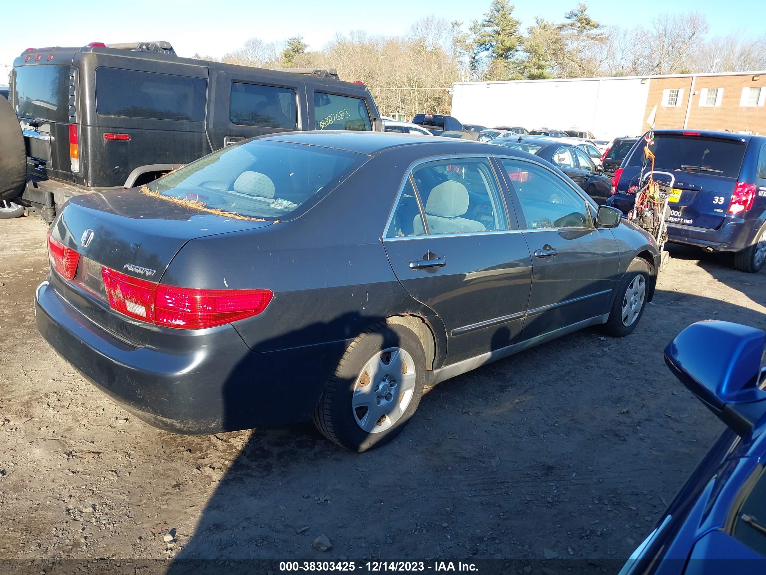 Photo 3 VIN: 1HGCM55405A176821 - HONDA ACCORD 