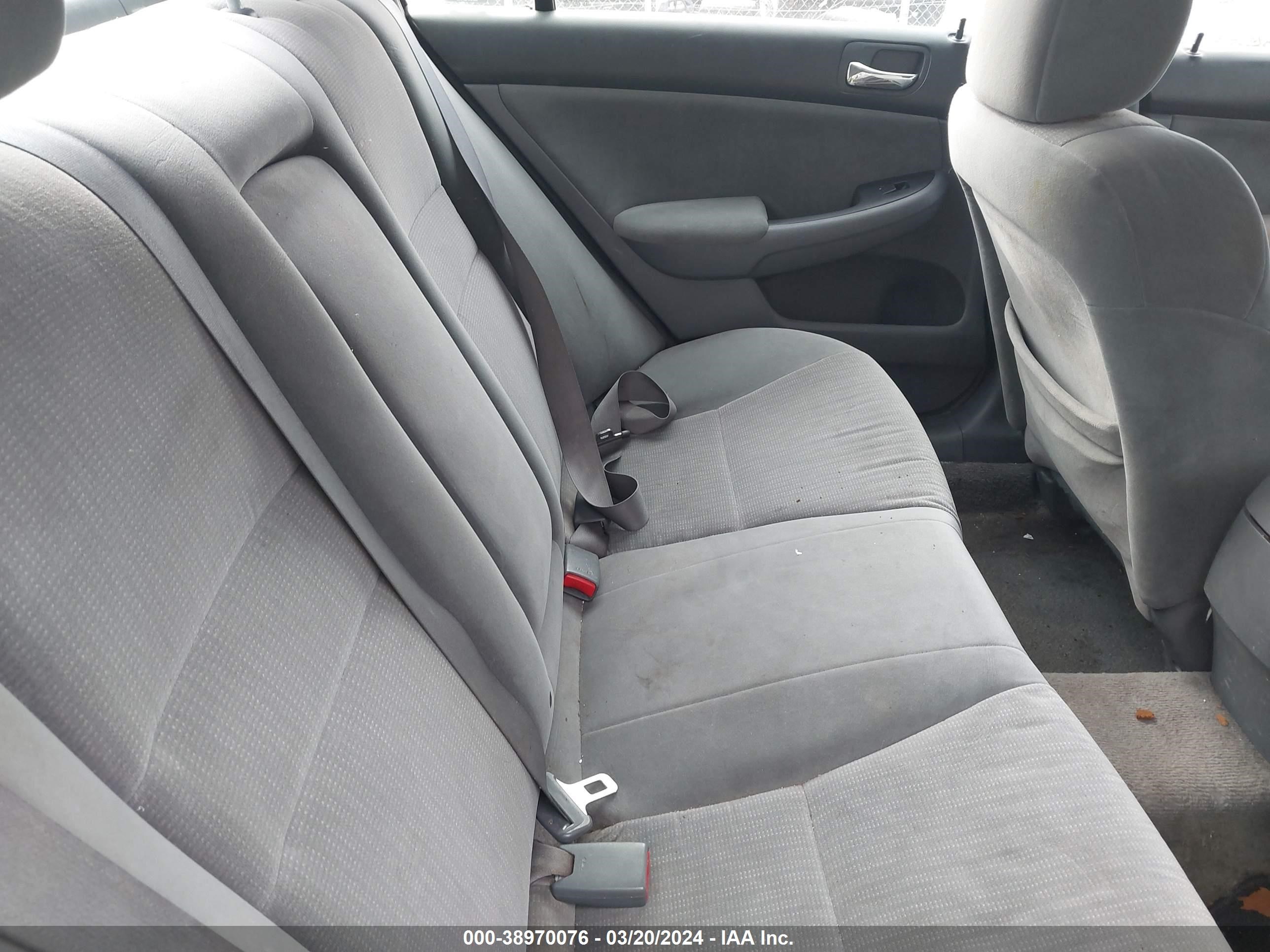 Photo 7 VIN: 1HGCM55465A041553 - HONDA ACCORD 