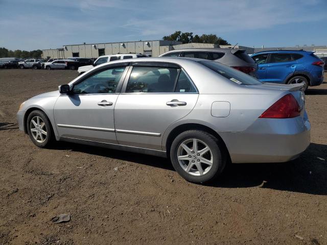 Photo 1 VIN: 1HGCM55477A213267 - HONDA ACCORD LX 