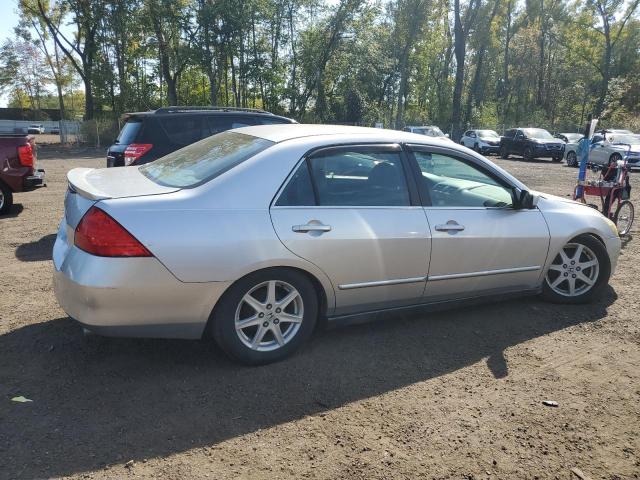 Photo 2 VIN: 1HGCM55477A213267 - HONDA ACCORD LX 