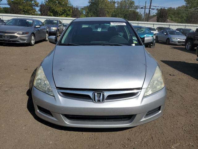 Photo 4 VIN: 1HGCM55477A213267 - HONDA ACCORD LX 