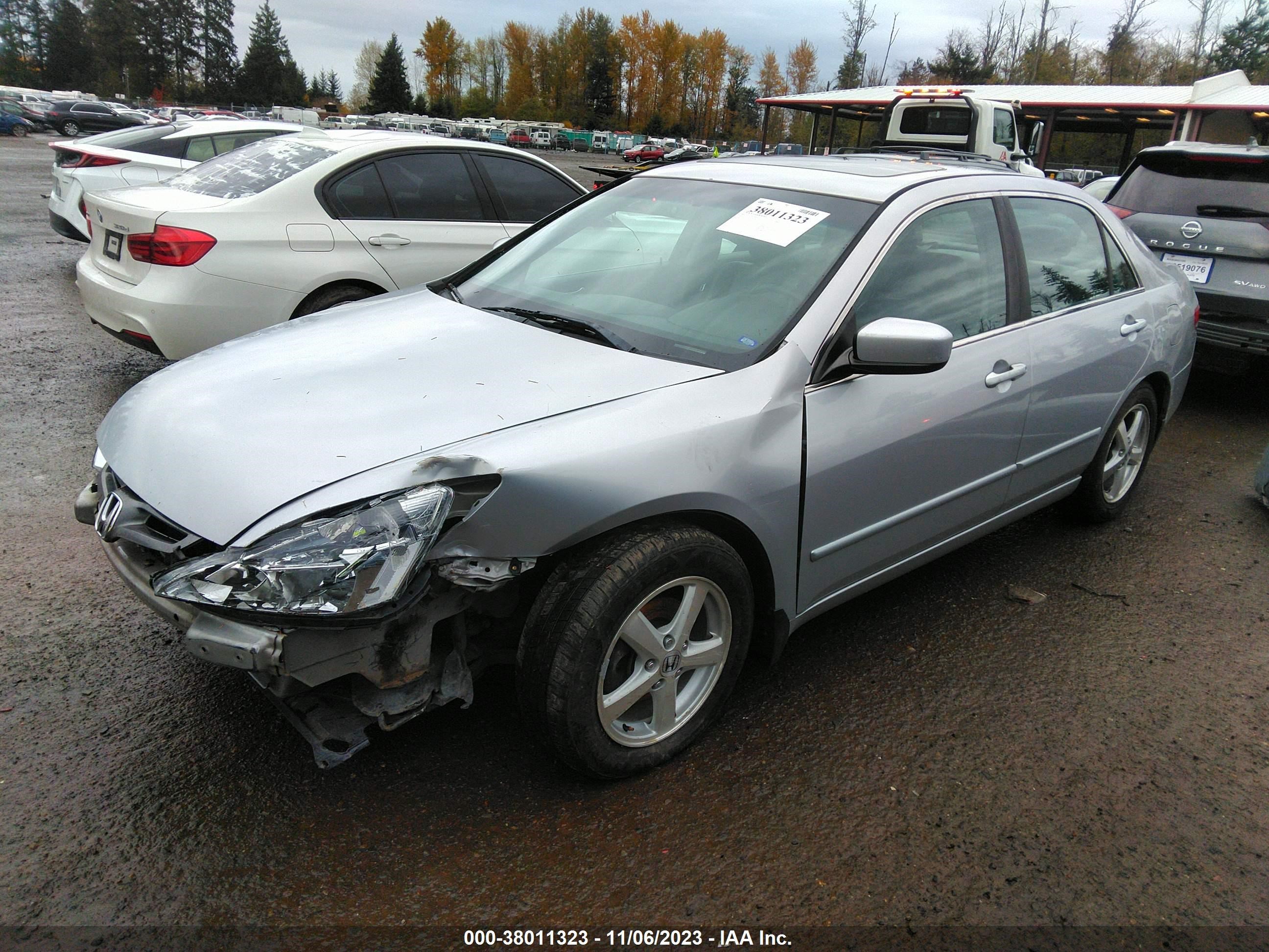 Photo 1 VIN: 1HGCM55623A011951 - HONDA ACCORD 