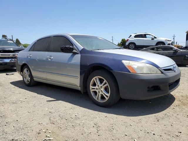 Photo 3 VIN: 1HGCM55707A186813 - HONDA ACCORD 