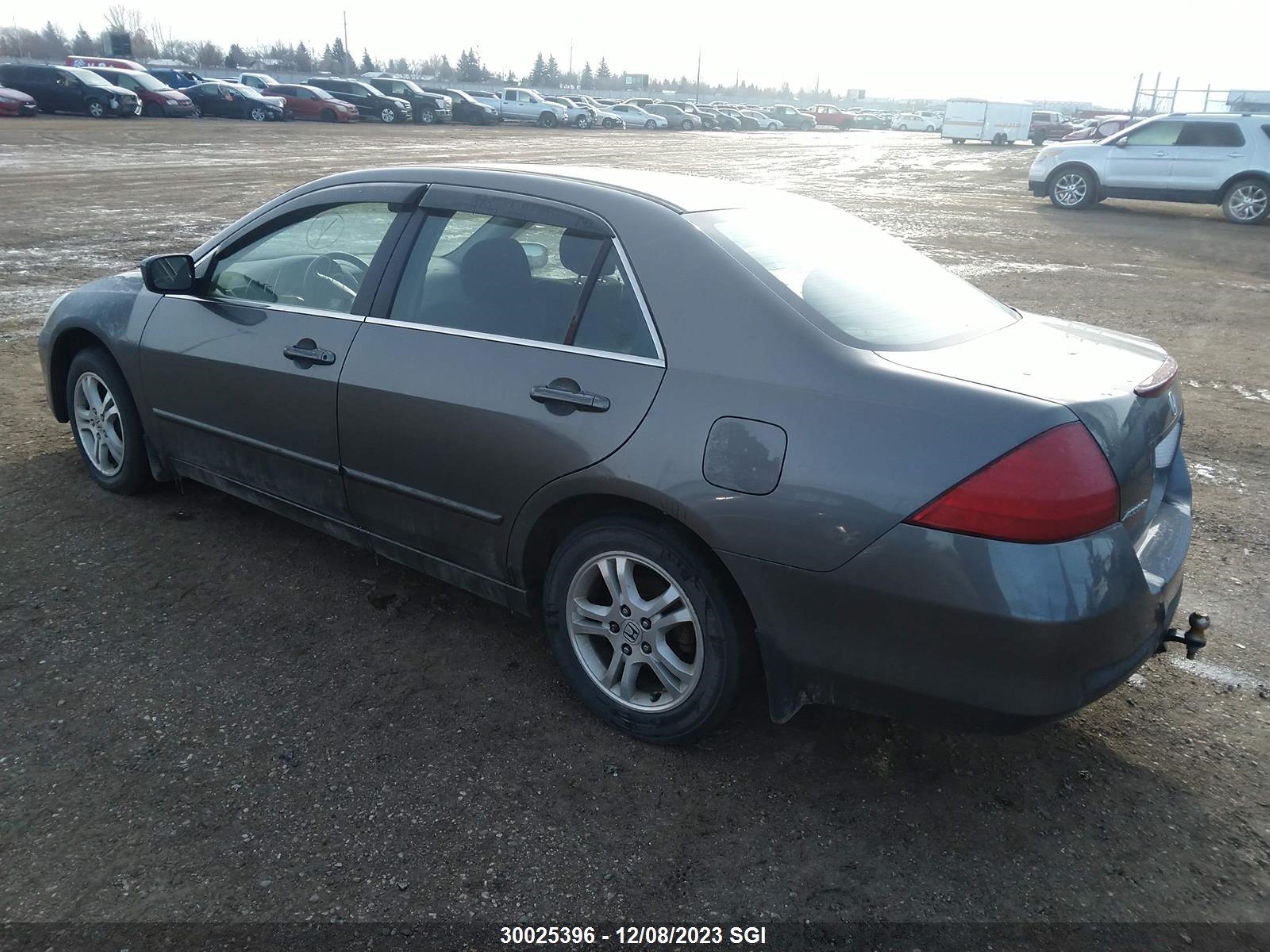 Photo 2 VIN: 1HGCM55767A809058 - HONDA ACCORD 