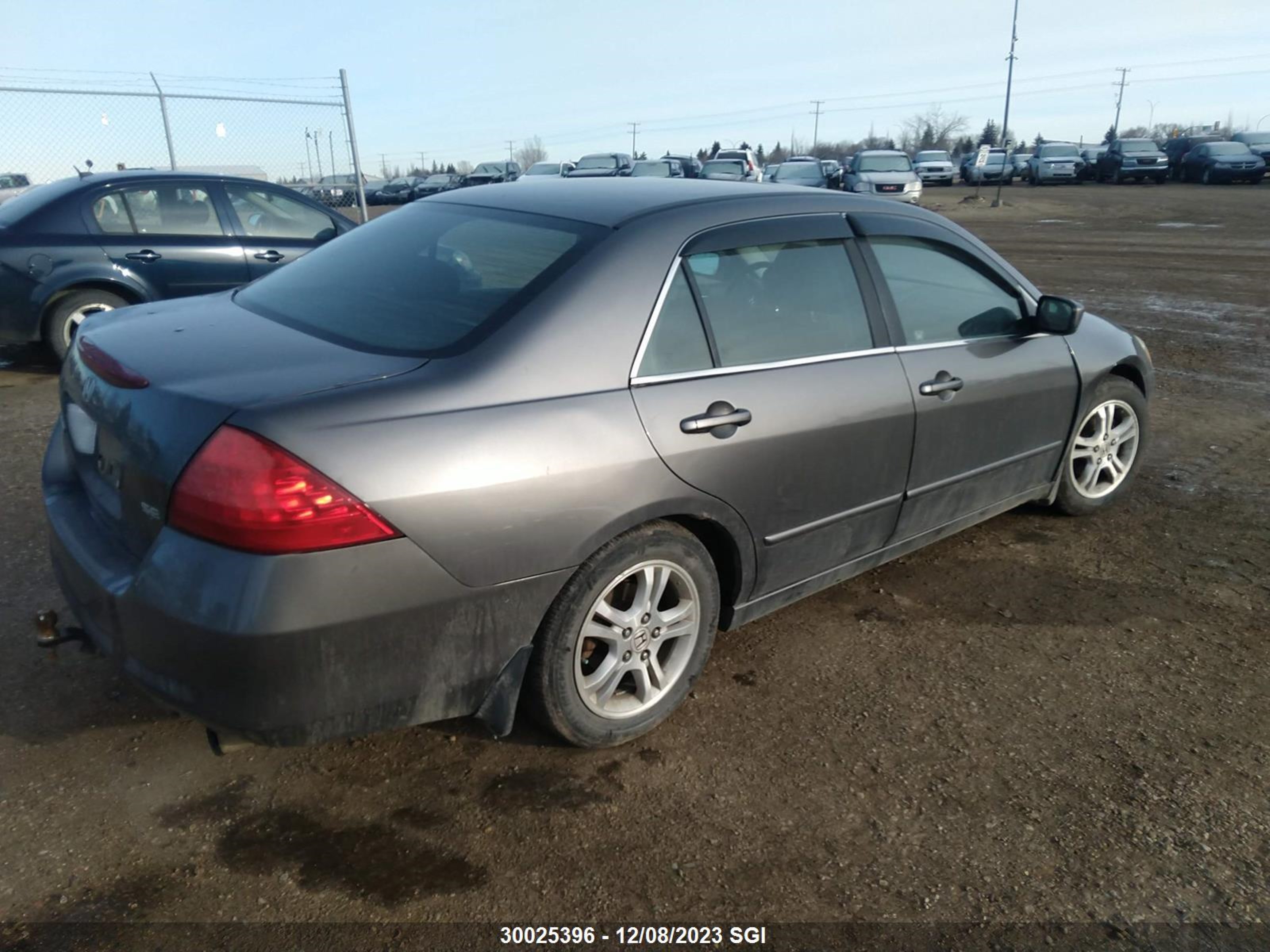 Photo 3 VIN: 1HGCM55767A809058 - HONDA ACCORD 