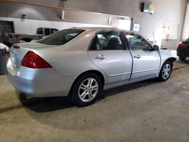 Photo 2 VIN: 1HGCM55816A115045 - HONDA ACCORD 