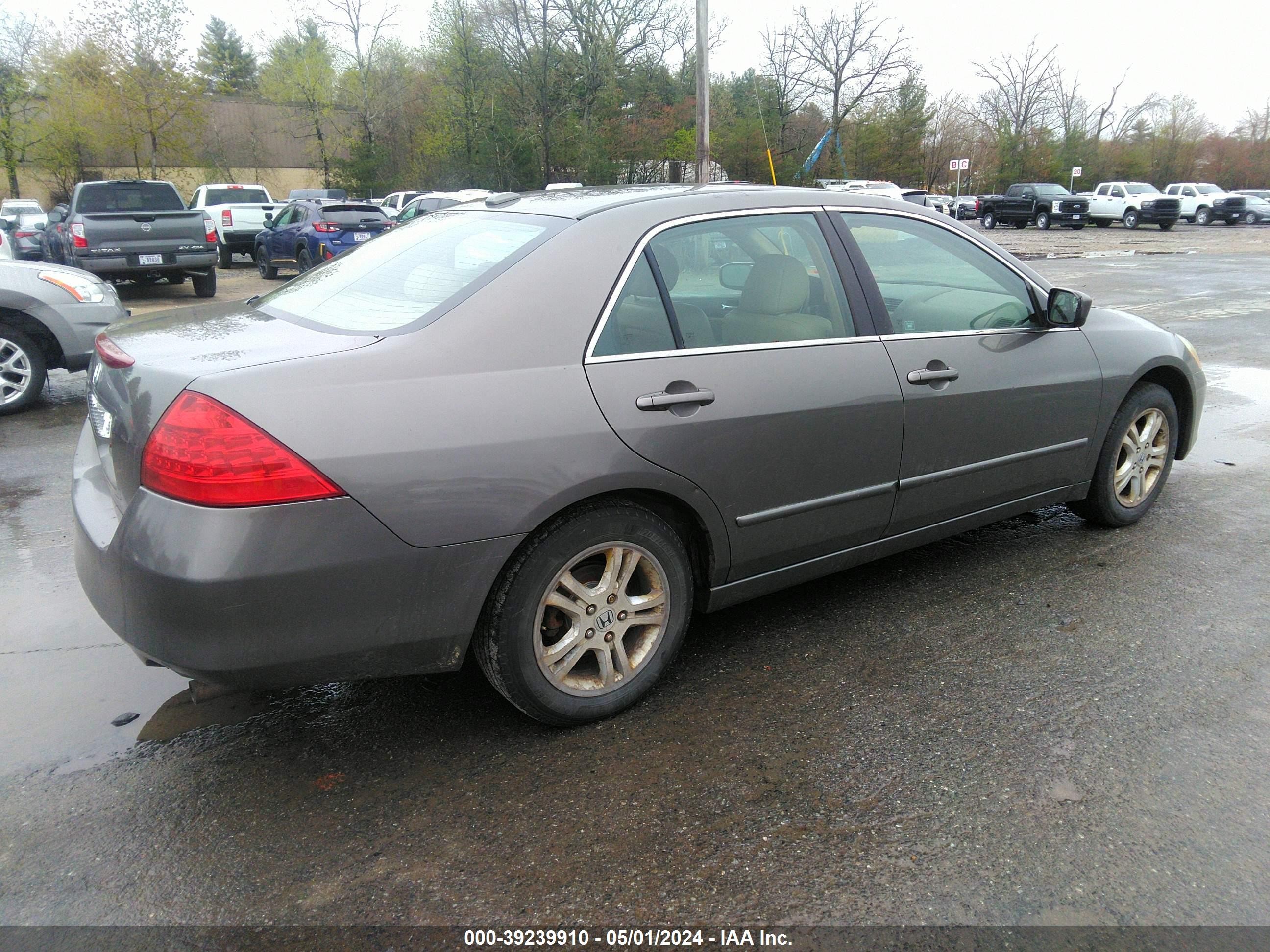 Photo 3 VIN: 1HGCM55877A207925 - HONDA ACCORD 