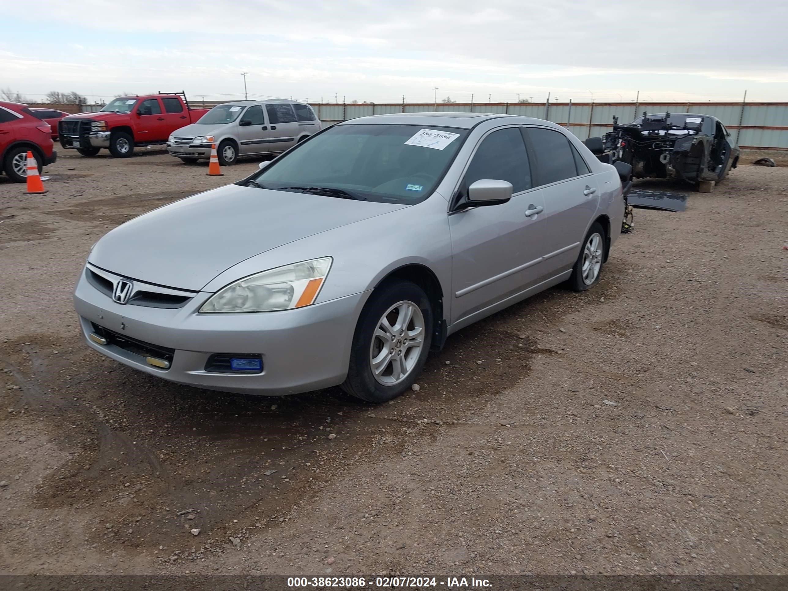 Photo 1 VIN: 1HGCM55896A150030 - HONDA ACCORD 