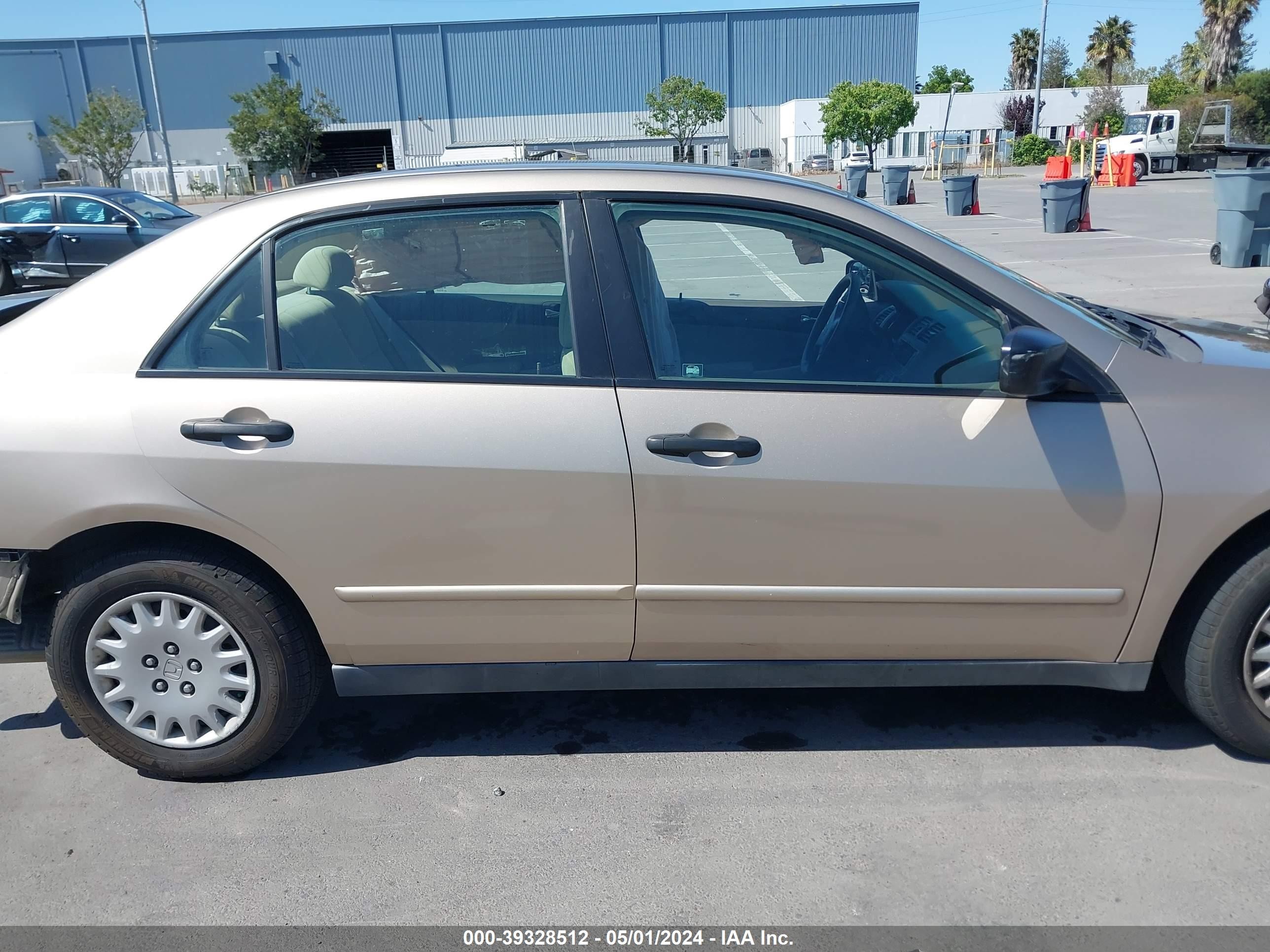 Photo 13 VIN: 1HGCM56106A129231 - HONDA ACCORD 