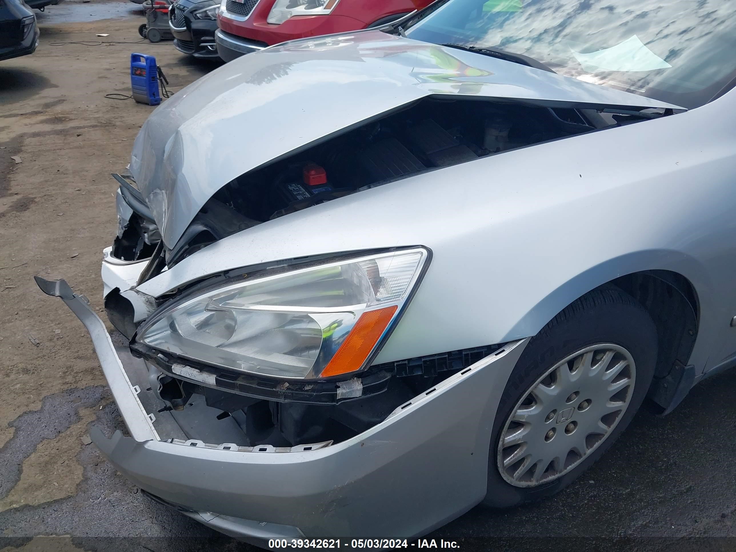 Photo 17 VIN: 1HGCM56107A154793 - HONDA ACCORD 