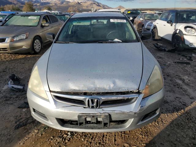 Photo 4 VIN: 1HGCM56116A034127 - HONDA ACCORD 