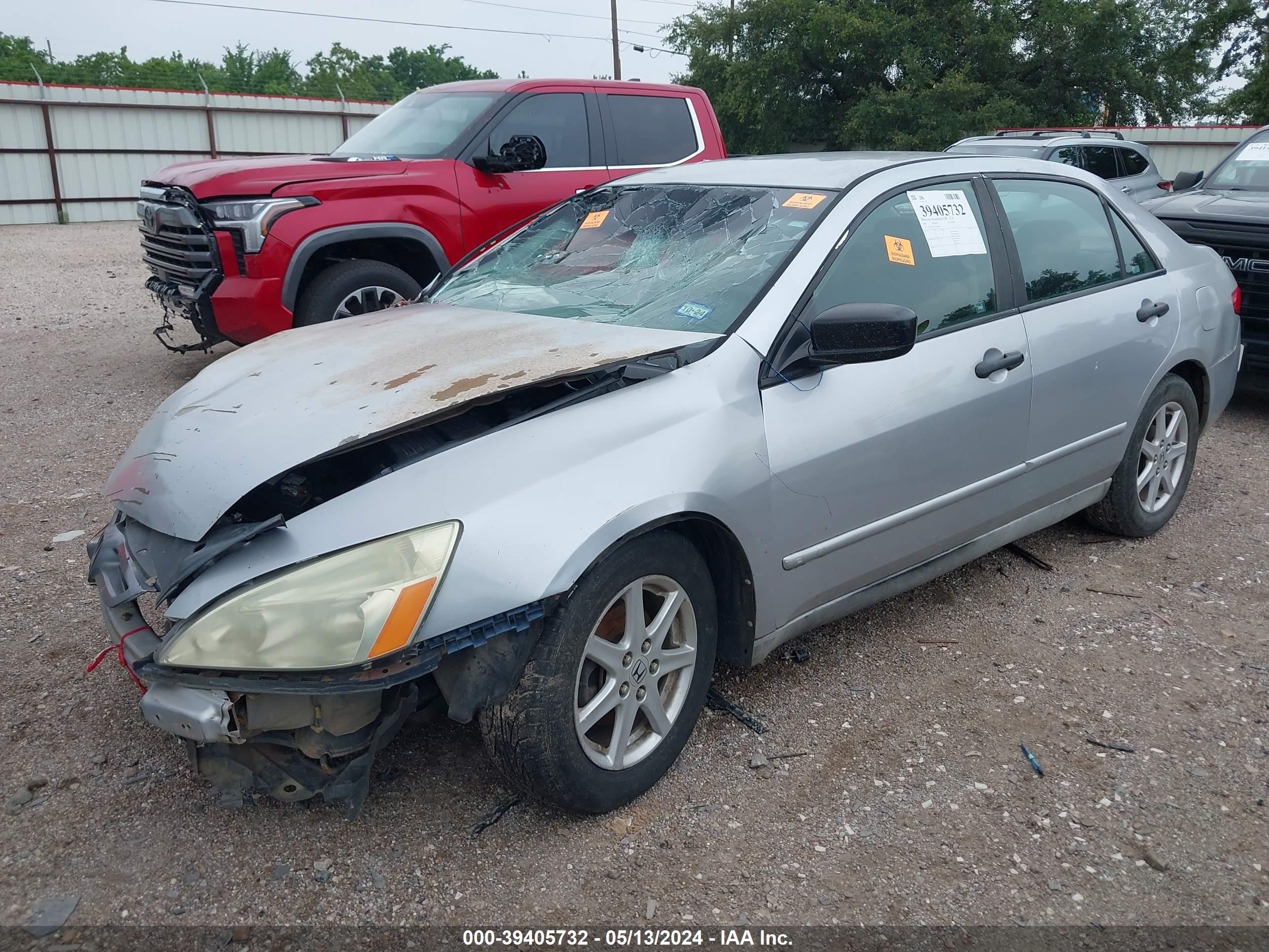 Photo 1 VIN: 1HGCM56175A190896 - HONDA ACCORD 