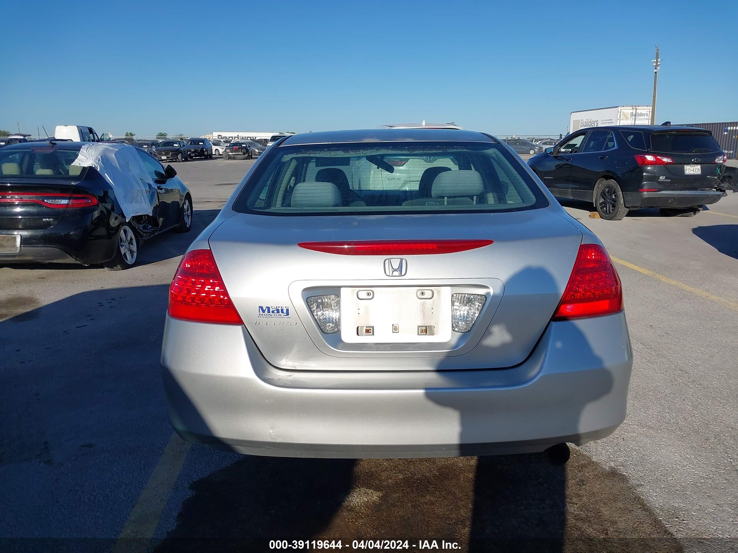 Photo 15 VIN: 1HGCM56177A173339 - HONDA ACCORD 