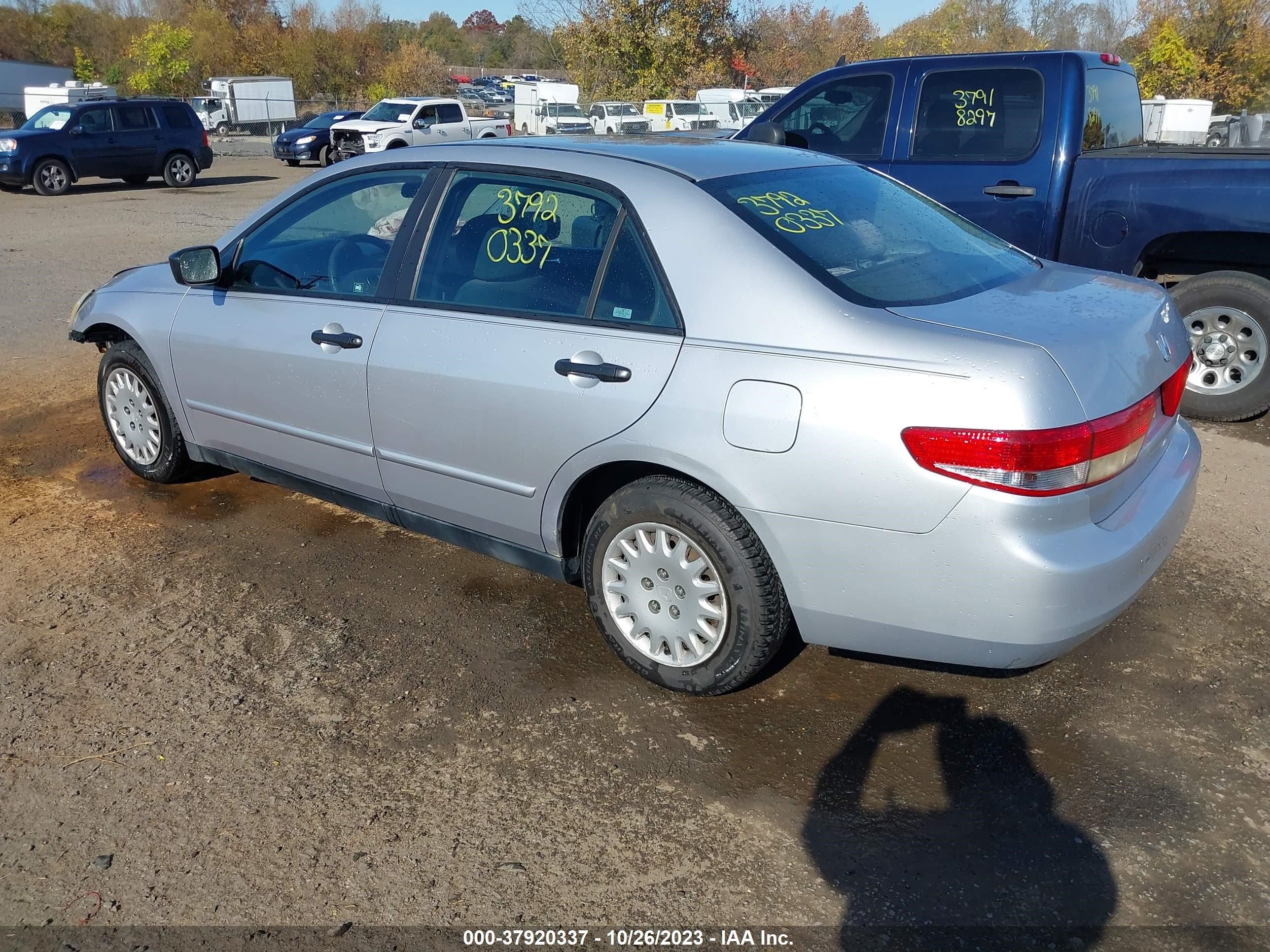 Photo 2 VIN: 1HGCM56183A098161 - HONDA ACCORD 