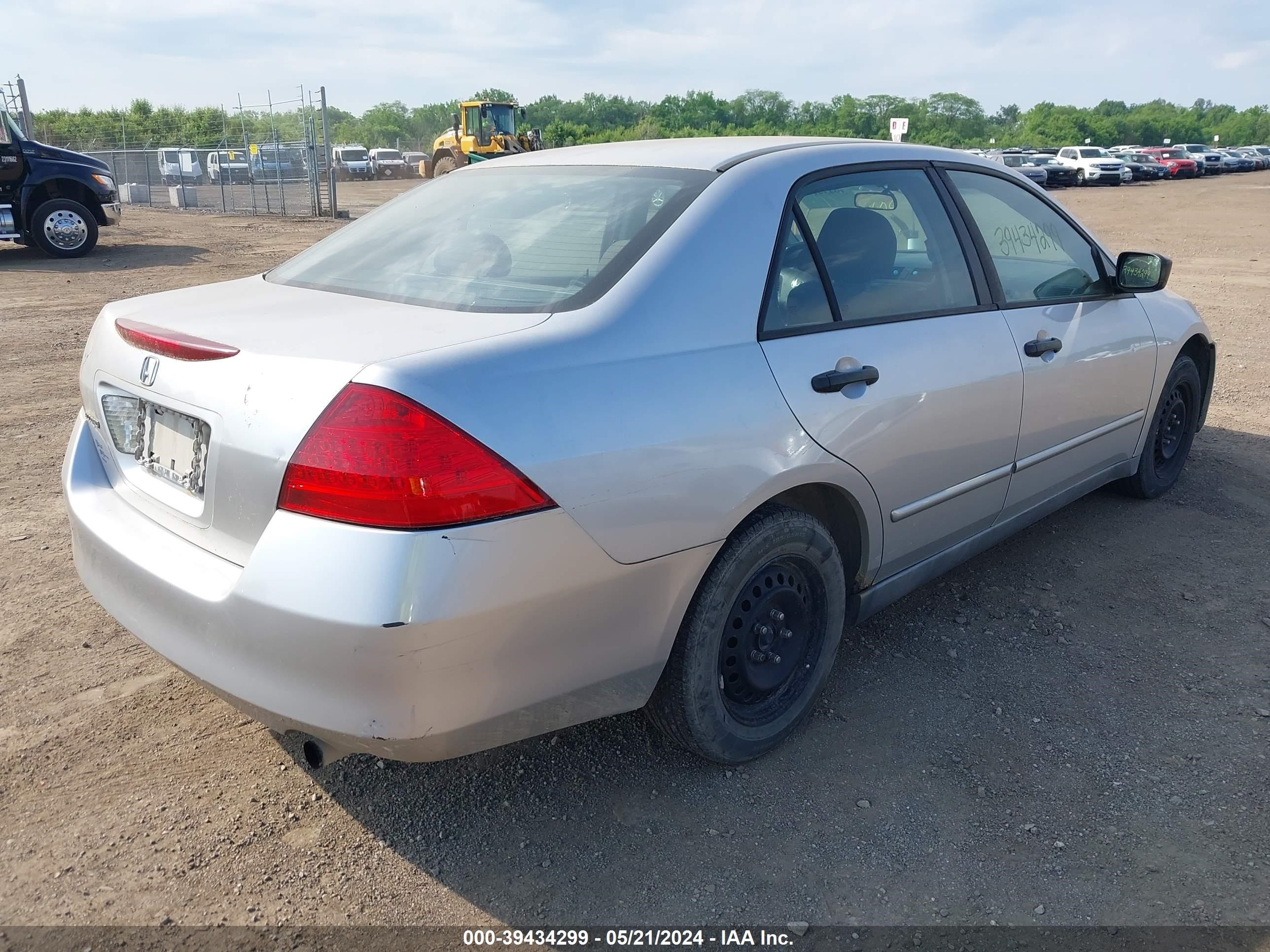 Photo 3 VIN: 1HGCM56186A022606 - HONDA ACCORD 