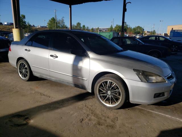 Photo 3 VIN: 1HGCM56196A040113 - HONDA ACCORD 