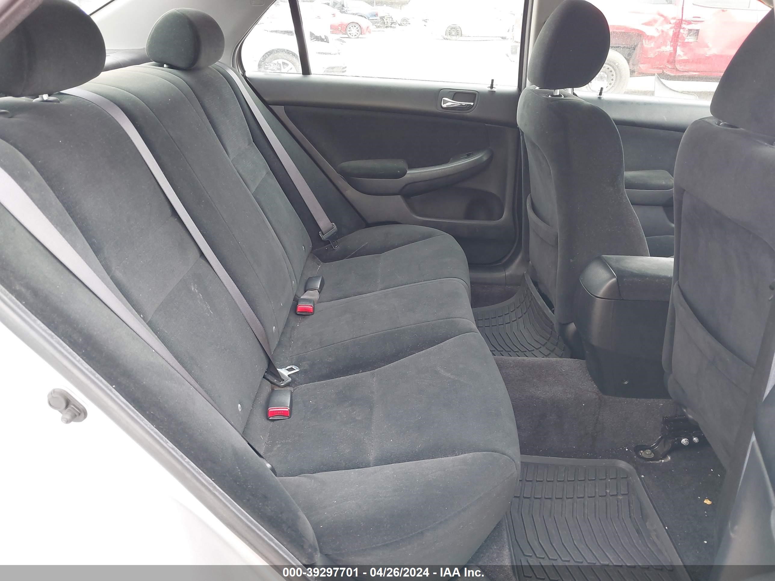 Photo 7 VIN: 1HGCM56196A059924 - HONDA ACCORD 