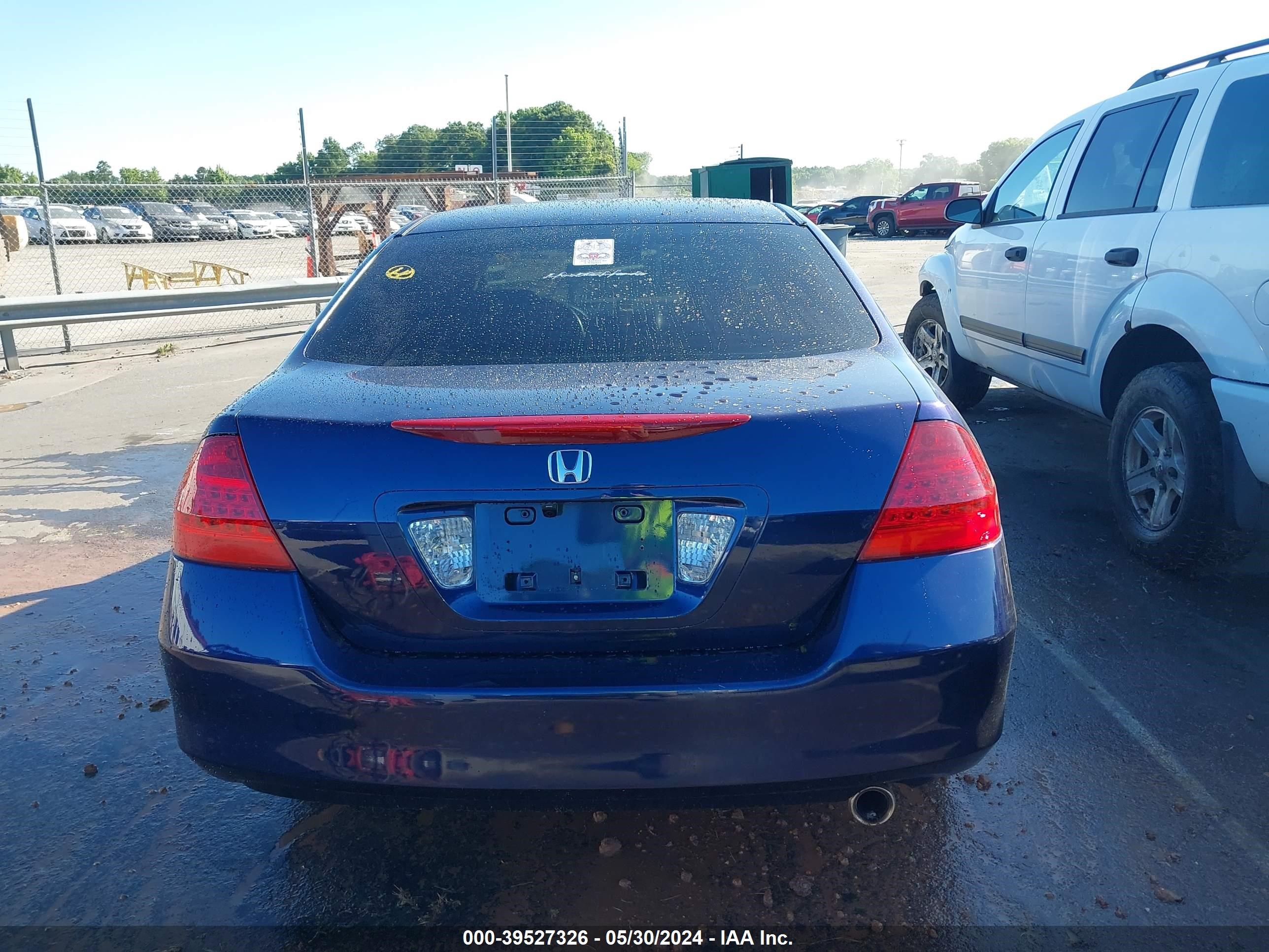 Photo 16 VIN: 1HGCM56196A094527 - HONDA ACCORD 